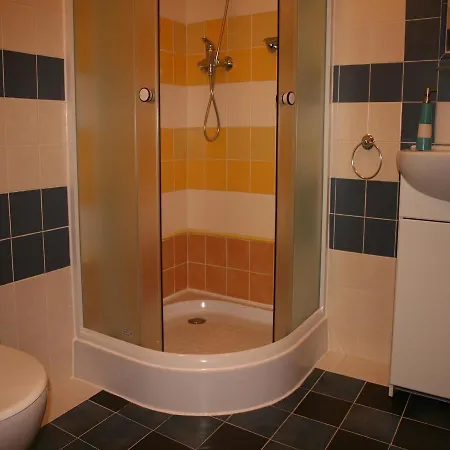 Casa de hóspedes Hugo 3*