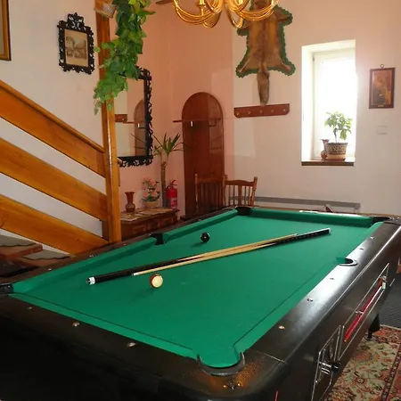 Hugo Casa de hóspedes Sedlec-Prcice