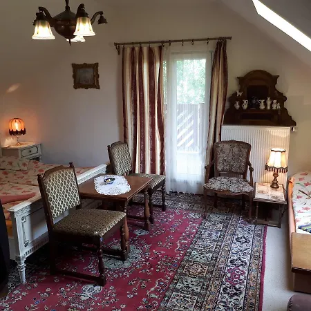 Hugo Casa de hóspedes Sedlec-Prcice